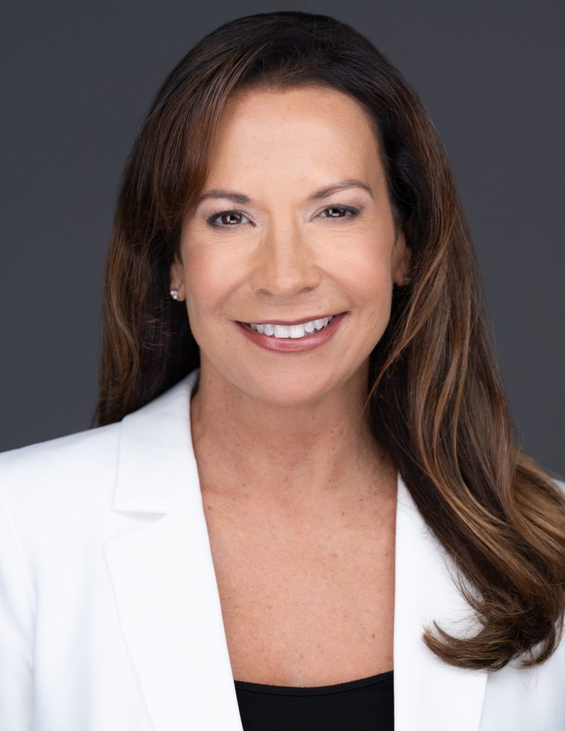 Headshot of Dr. Stephanie Reyes-Tuccio.