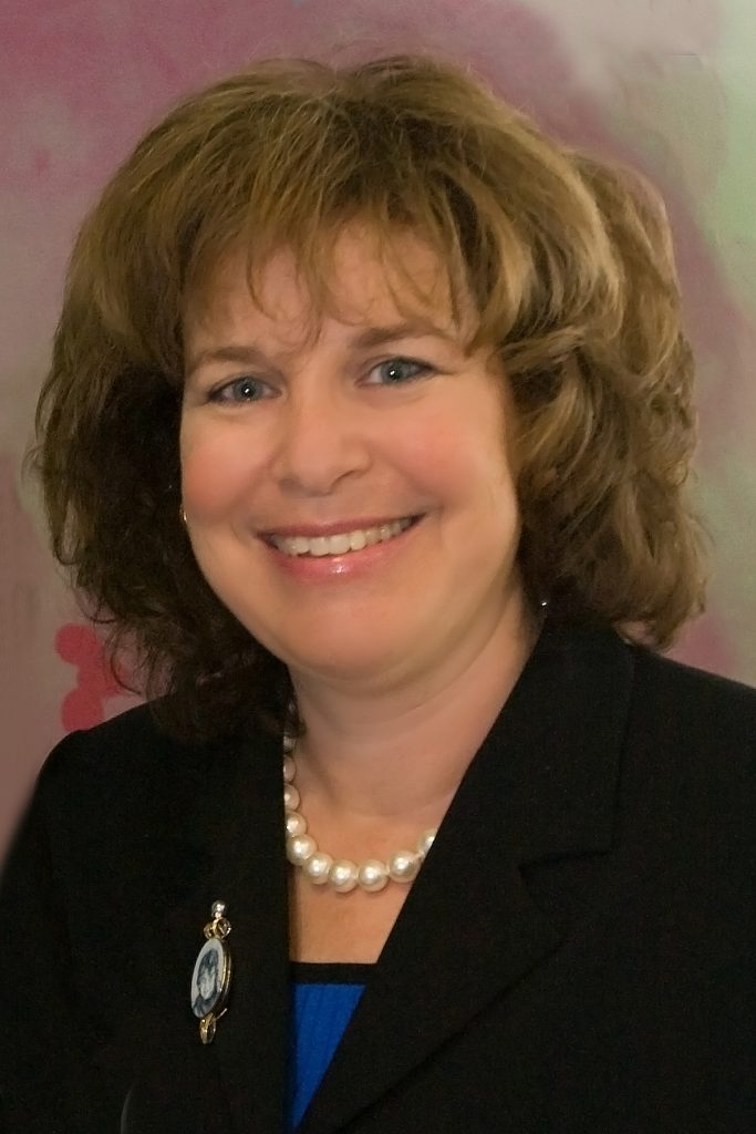 Headshot of Dr. Roxane Cohen Silver